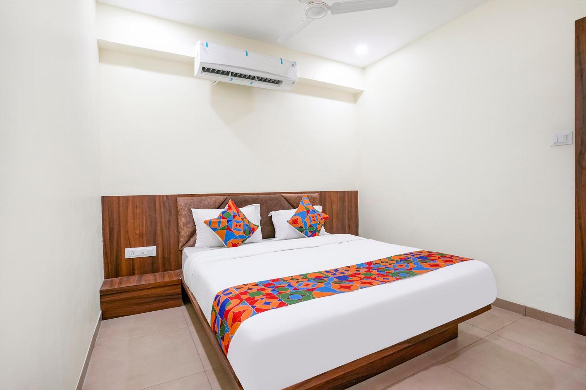 Fabhotel Hill Park I Vadodara Exterior foto