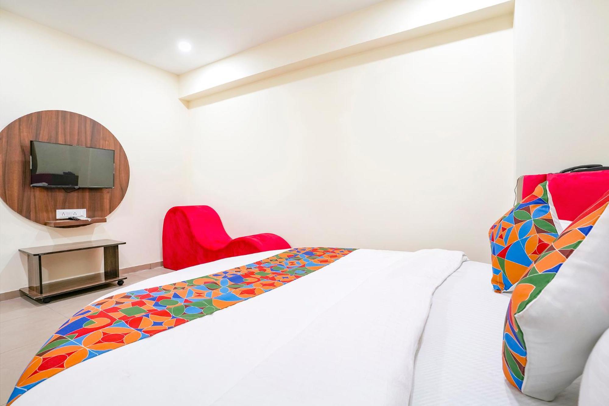 Fabhotel Hill Park I Vadodara Exterior foto